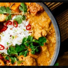 Y-Foods Chicken Thai Curry 300g